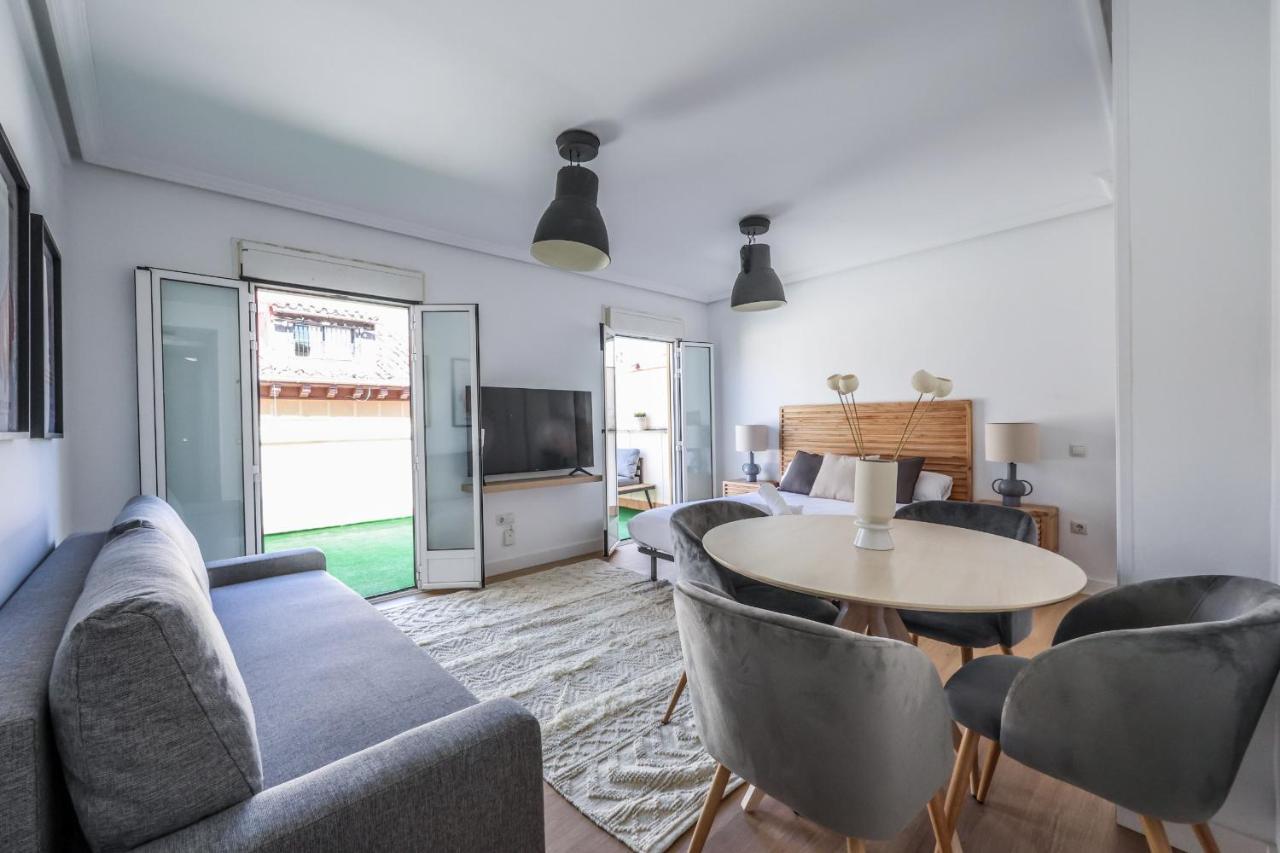 Apartamentos Reformados En Lavapies Madri Exterior foto